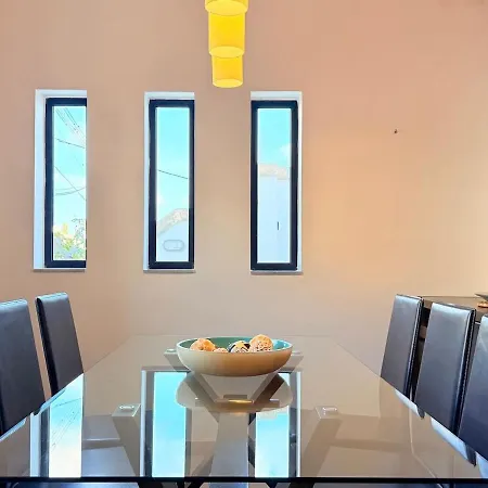 Private Pool Escape - Stylish Island